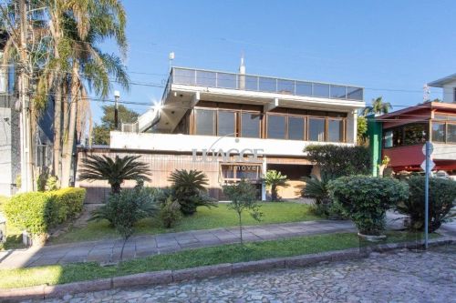 Casa em Condomínio em Santa Tereza