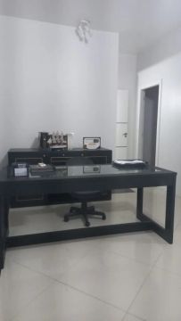 Apartamento 1 Dormitórios mobiliado. Parque 10.
