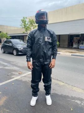 CAPA DE CHUVA SOBRE TUDO/MOTOQUEIRO 