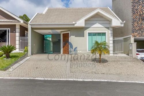 Casa com 2 quartos e Ático para alugar, 102 m² por R$ 3.785/mês - Bairro Umbará - Curitiba