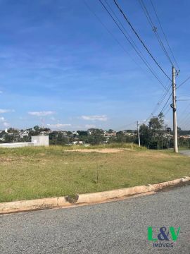 Excelente terreno à venda no condomínio Reserva dos Jatobás