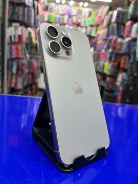 iPhone 15 Pro Max Garantia Apple