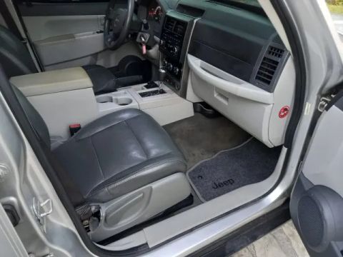 Jeep CHEROKEE SPORT 2008