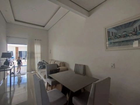 ALUGO CASA NO PARQUE 10 COM 2 QUARTOS