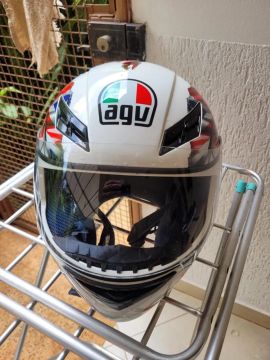 Capacete de moto AVG 