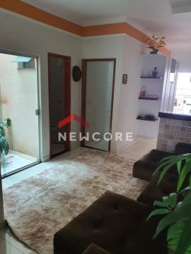 Casa em Rua Dyenifer Aparecida Costa Santos - Jardim Europa - Uberlândia/MG