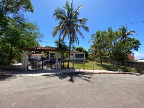CASA A VENDA  PRAIA DE JACARAIPE SERRA ES 