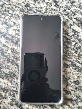 Celular Motorola G 52 com capa nova,película de privacidade nova aplicada.