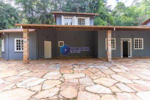 CASA - 4 QTS - 6 VGS - Parque do Engenho