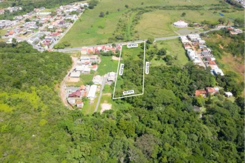 Vendo Terreno com 5000m², (ao lado do Parque Beto Carrero) - Penha