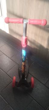 Patinete com ajuste de tamanho