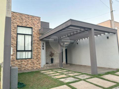 Condomínio com 2 quartos à venda em Jardins Do Império - SP