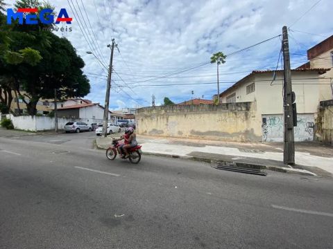 Terreno para alugar no bairro Dionisio Torres - Fortaleza/CE