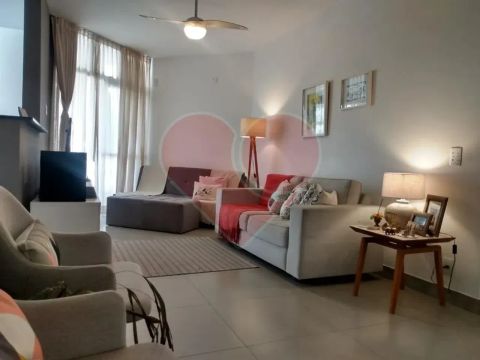Oportunidade de 1 quarto na Voluntários da Pátria com vaga de garagem!