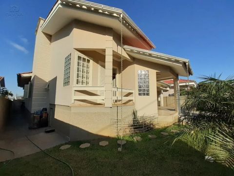 CASA A VENDA