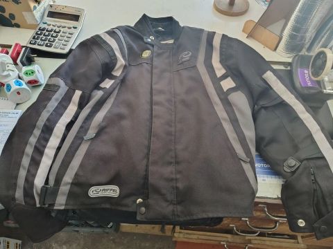 Jaqueta de Motociclista Riffel - Preta com Cinza
