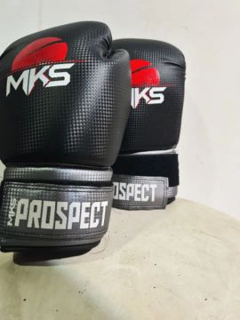 Luva MKS; Bolsa T60; Bandagem Adidas; Caixinha p/ protetor bucal MKS;