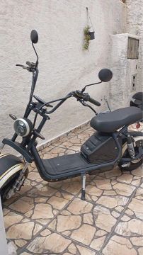Scooter Elétrica MOBYOU