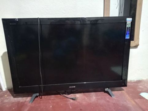 TV 42 polegadas CCE
