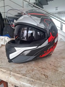 Capacete No Risk SpeedMax Tam. 56 (praticamente novo)