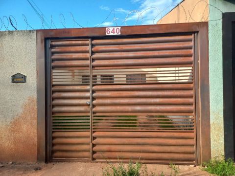 Casa ja financiada no los Angeles parcela 540.00 pego carro no negócio