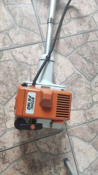 Roçadeira Stihl fs160 pouco usada acompanha acessórios 