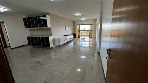 Apartamento luxo no coração da ponta verde, 3 suites, 164m2 e 4 vagas garagem