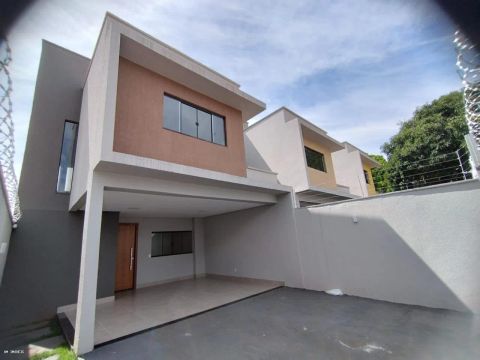 Sobrado para Venda em Goiânia, Jardim Presidente, 3 dormitórios, 1 suíte, 3 banheiros, 2 v