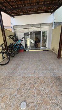 Duplex com 2 quartos no Parque Montenegro