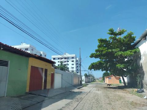 Casa para venda tem 90 metros quadrados com 2 quartos em Vermelha - Teresina - PI