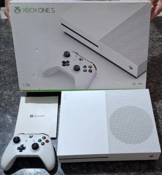 Vendo Xbox One S 1Tb