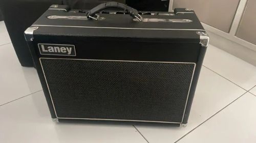 Amplificador de guitarra valvulado Laney 30 watts VC30 112, falante celestion seventy 80