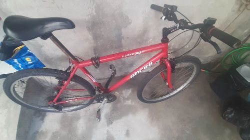 Bicicleta Bacini MTB 18 machas pneus novos 