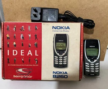 Nokia 8260 Destinado a Colecionadores 