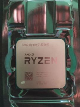 AMD Ryzen 7 5700X 