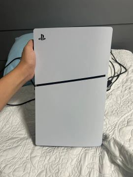 Playstation 5 - Novo vai fazer 3 meses de uso 