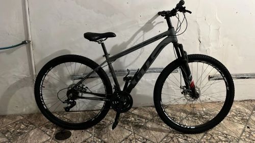 Bike GTI muito nova 
