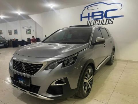PEUGEOT 5008 2019, 7 LUGARES