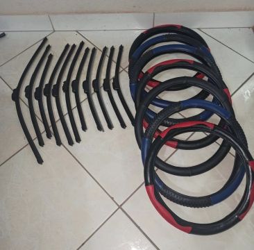 Jogo de Limpadores de Para-brisa e  Capas de Volante