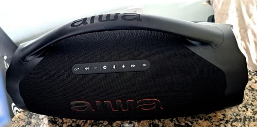 Som novo Aiwa - Potente bateria interna
