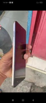 Celular em bom estado para uso