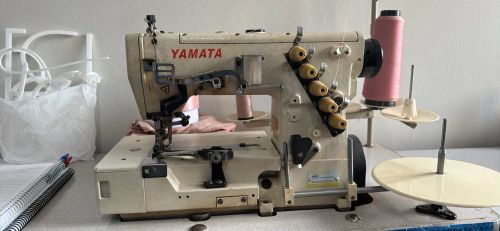Galoneira Máquina de Costura Industrial Yamata