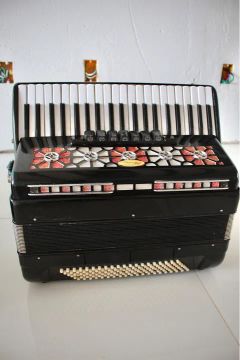 Acordeon Stradella (Italiana)
