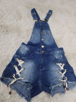 Jardineira jeans com elastano tam38