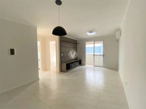 Apartamento 2 dormitórios à venda e locação próx. aos Bombeiros!