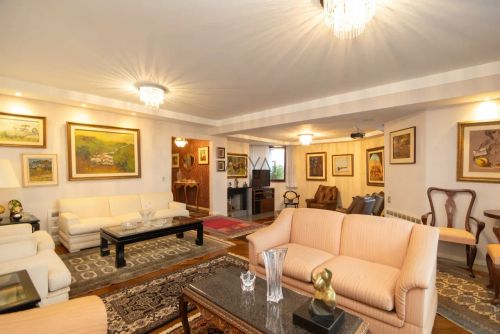 Apartamento à venda no Cabral ARYA1