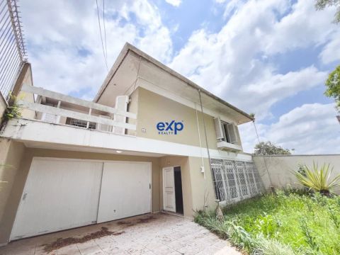 Casa duplex com 328,56 m² para venda em Curitiba/PR no bairro Jardim Social.
