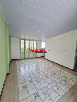 Casa/Padrão - Residencial - No bairro Jardim São José Centro
