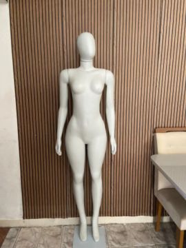 Manequins