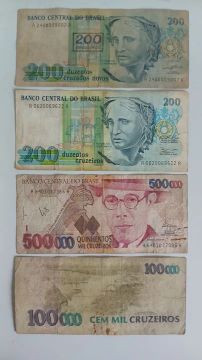Cédulas antigas - R$40 cada
